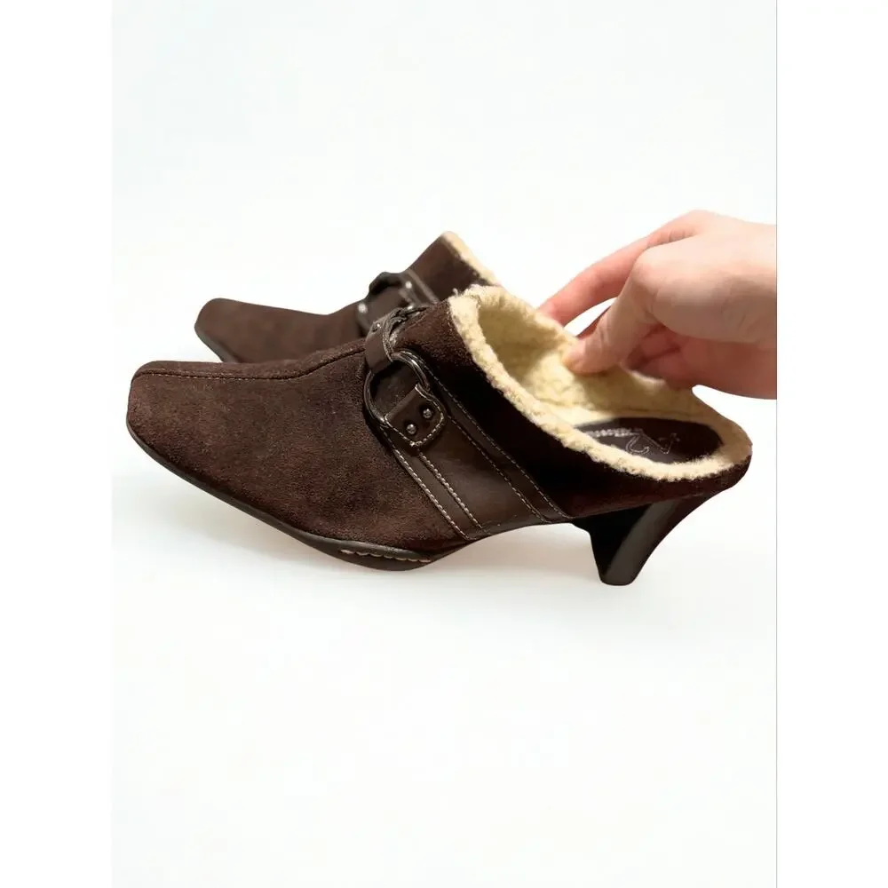 Aerosoles Chocolate Brown Buckle Detail Suede Mules with Shearling Lining Sz 7.5